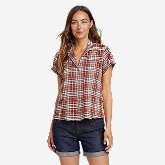 Women's Packable Camp Shirt in Red