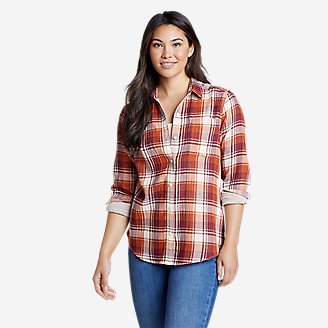 Women's Carry-On Long-Sleeve Button-Down Shirt in Brown