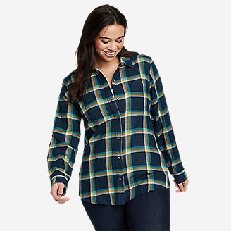 Women's Carry-On Long-Sleeve Button-Down Shirt in Blue