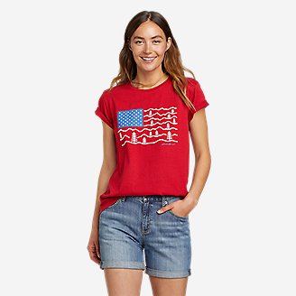 Women's USA Flag Graphic T-Shirt in Red