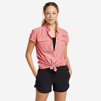 Women's Guide Short-Sleeve Shirt in Red