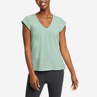 Women's Short-Sleeve Escapelite V-neck Shirt in Green