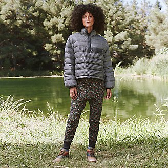Women's The Great. + Eddie Bauer The Mixed Dot Down Pullover in Blue