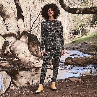 Women's The Great. + Eddie Bauer The Waffle Thermal Crew in Gray