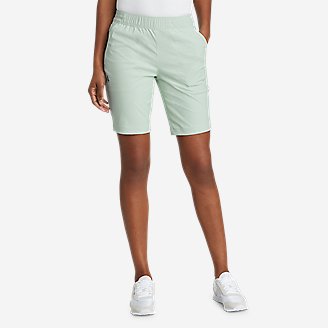Women's Guide Ripstop Shorts in Green